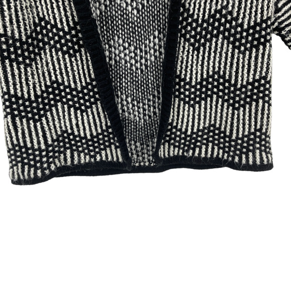 Gap Cardigan Sweater Women Small Black White Chevron Knit Long Sleeve Open Front - Picture 4 of 12